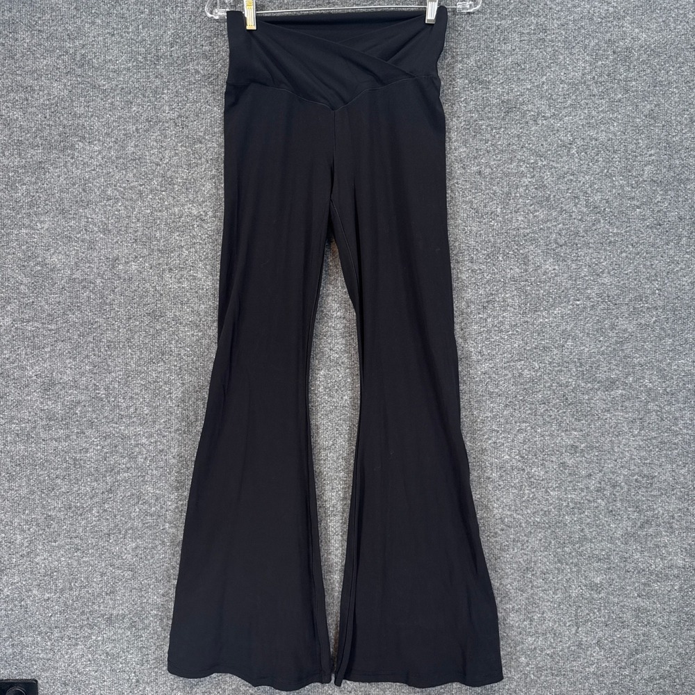 Offline by Aerie Real Me Flare Leggings Womens Large Black Crossover Yoga Pants